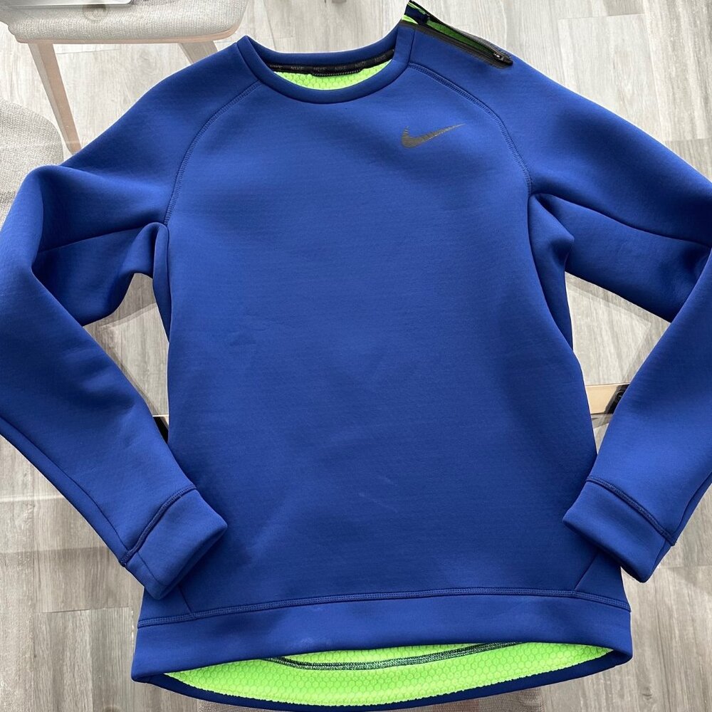 Nike Sweater